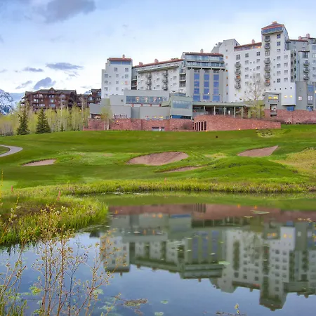 The Peaks Resort And Spa-3