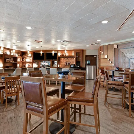 Doubletree By Hilton Phoenix- Tempe-3