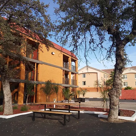 Quality Inn Redding Near I-5-2