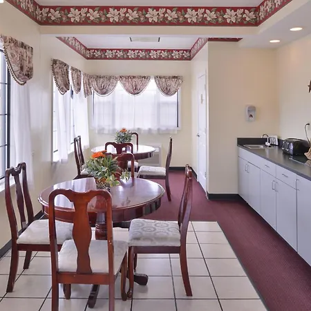 Americas Best Value Inn Wildersville-3
