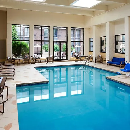 Sheraton Milwaukee Brookfield-2