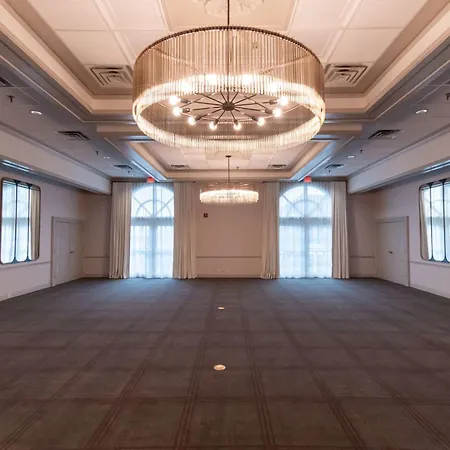 Doubletree Suites By Hilton Lexington-3