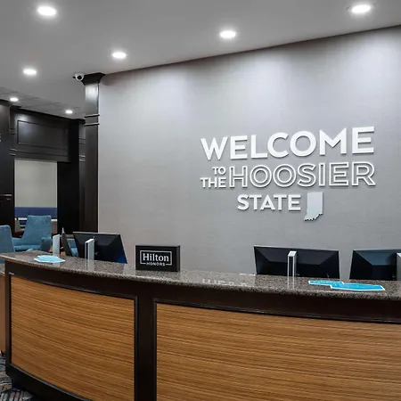 Hampton Inn Evansville Airport-3