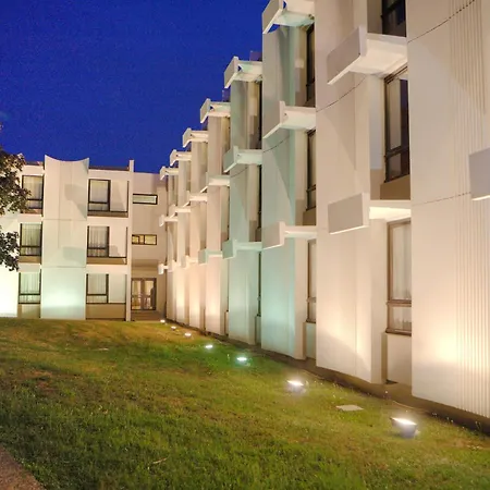 Best Western Saint-Etienne Porte Du Forez-2