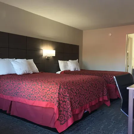 Days Inn & Suites By Wyndham Charleston Airport West-3