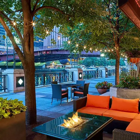 Sheraton Grand Chicago Riverwalk-2