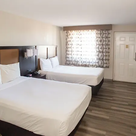 Baymont By Wyndham Austin University Area-2