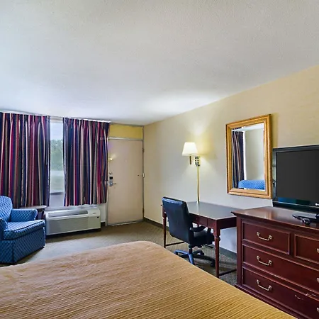 Quality Inn Shenandoah Valley-3