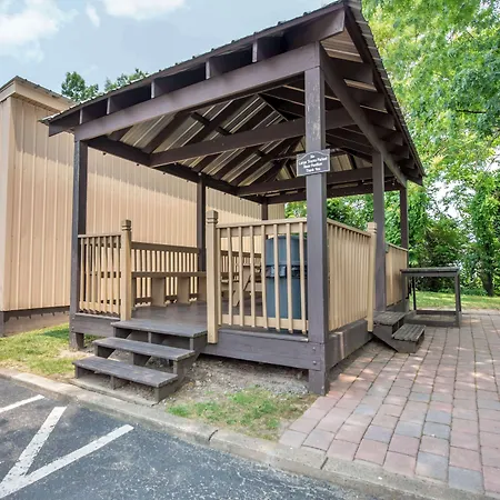 Best Western Plus Bridgeport Inn-2