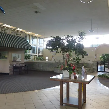 Days Inn By Wyndham Columbus Airport-2
