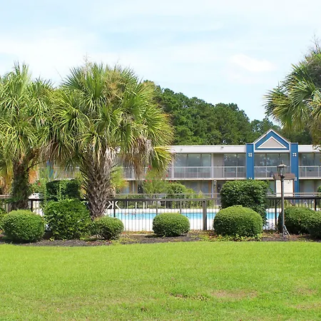 Clarion Inn & Suites Florence - Darlington-3