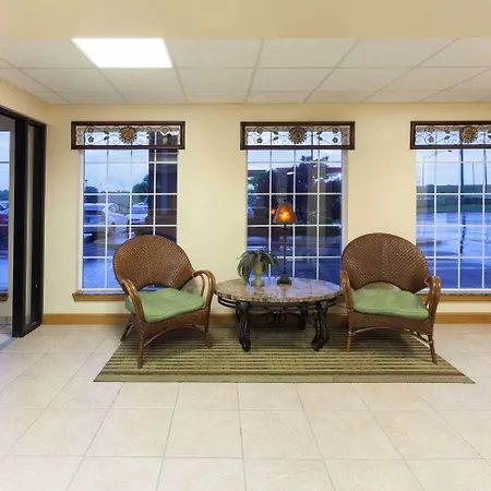 Days Inn By Wyndham Shawnee-3