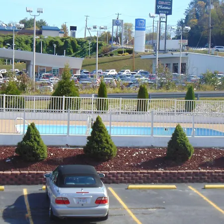 Days Inn By Wyndham Huntington-3