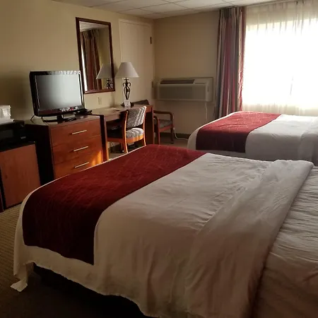 Ramada By Wyndham Downtown Spokane-3