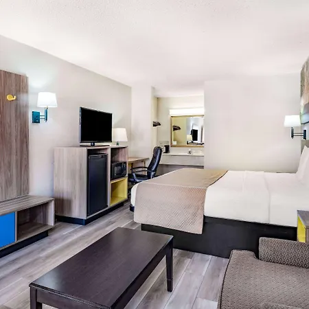 Days Inn By Wyndham Macon I-475-3