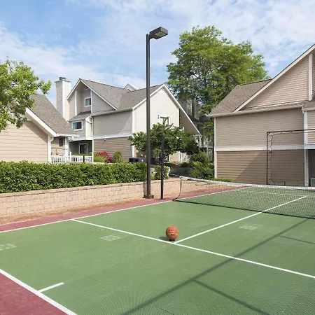 Sonesta Simply Suites Cleveland Westlake-3