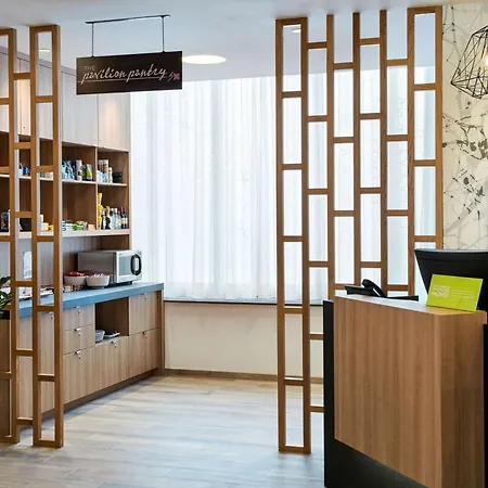 Hilton Garden Inn Brussels City Centre-3