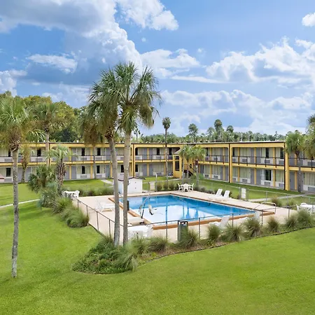 Days Inn By Wyndham Lake City I-75-2
