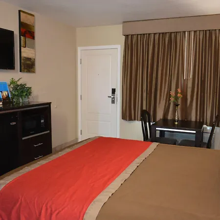 Harbor Inn & Suites Oceanside-3