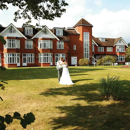 Grovefield House Hotel By Uno -Free Parking-3