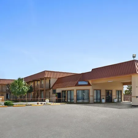 Days Inn By Wyndham Burleson Ft. Worth-2