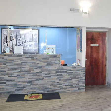 Super 8 By Wyndham Huntersville/Charlotte Area-2