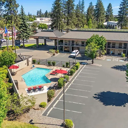 Red Lion Inn & Suites Deschutes River - Bend-2