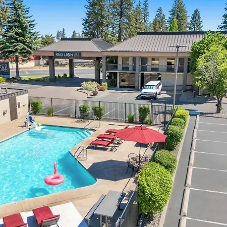Red Lion Inn & Suites Deschutes River - Bend-2