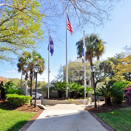 Hampton Inn Charleston-Historic District-2
