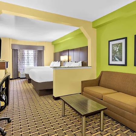 Best Western Knoxville Suites - Downtown-3