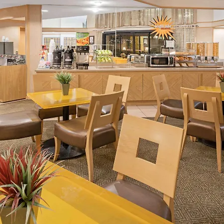 La Quinta By Wyndham Salt Lake City - Layton-3
