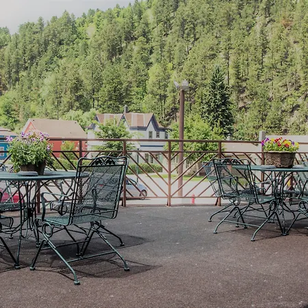 Deadwood Miners Hotel & Restaurant-2