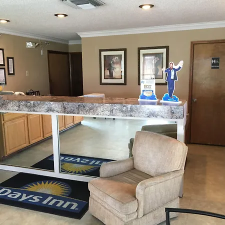 Days Inn By Wyndham Madison-3