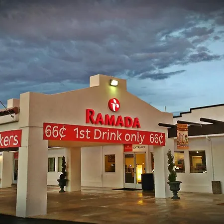 Ramada By Wyndham Kingman-3