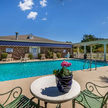 Best Western Plus Santee Inn-2
