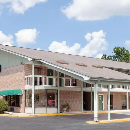 Days Inn By Wyndham Columbia Ne Fort Jackson-2