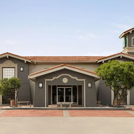 La Quinta Inn By Wyndham San Antonio Lackland-2