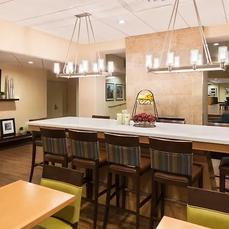 Hampton Inn White Plains/Tarrytown-3