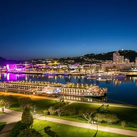 Arcotel Nike Linz-2