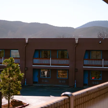 Taos Valley Lodge-2