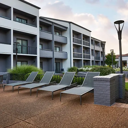 Courtyard St. Louis Westport Plaza-2