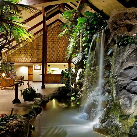 Catamaran Resort Hotel And Spa-3