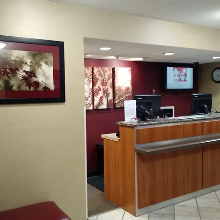Red Roof Inn Utica-3