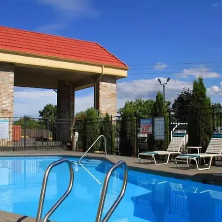 La Quinta Inn By Wyndham Everett-3