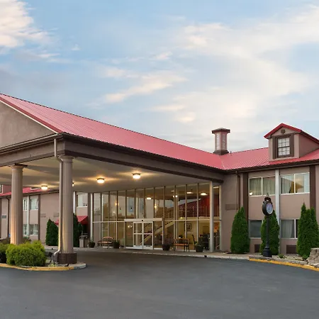 Ramada By Wyndham Bowling Green-2