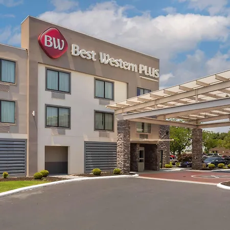 Best Western Plus Bowling Green-3