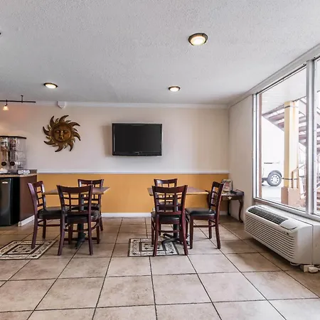 Rodeway Inn Hopkinsville-3