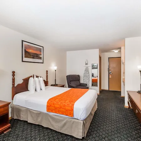 Howard Johnson By Wyndham Wichita Airport-2