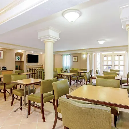 La Quinta Inn By Wyndham Orlando Airport West-2