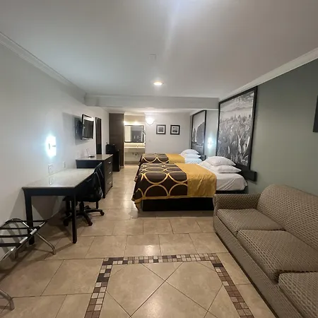 Super 8 By Wyndham Mcallen-Downtown-Airport-La Plaza Mall-3